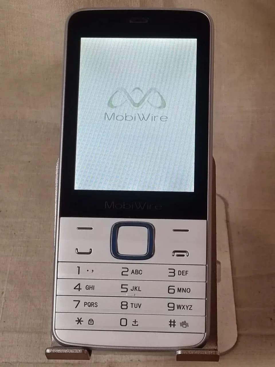 MobiWire Atohi, beli