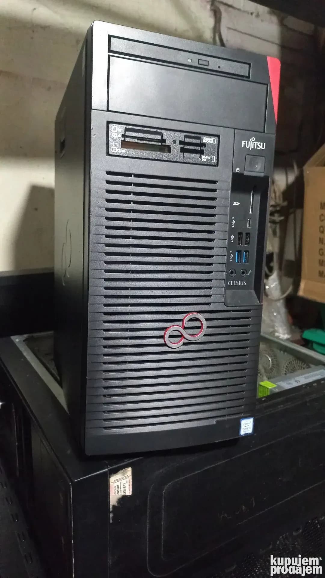 Fujitsu Celsius W580/i5-8500/16gb ddr4/256gb/GTX 1650 4gb