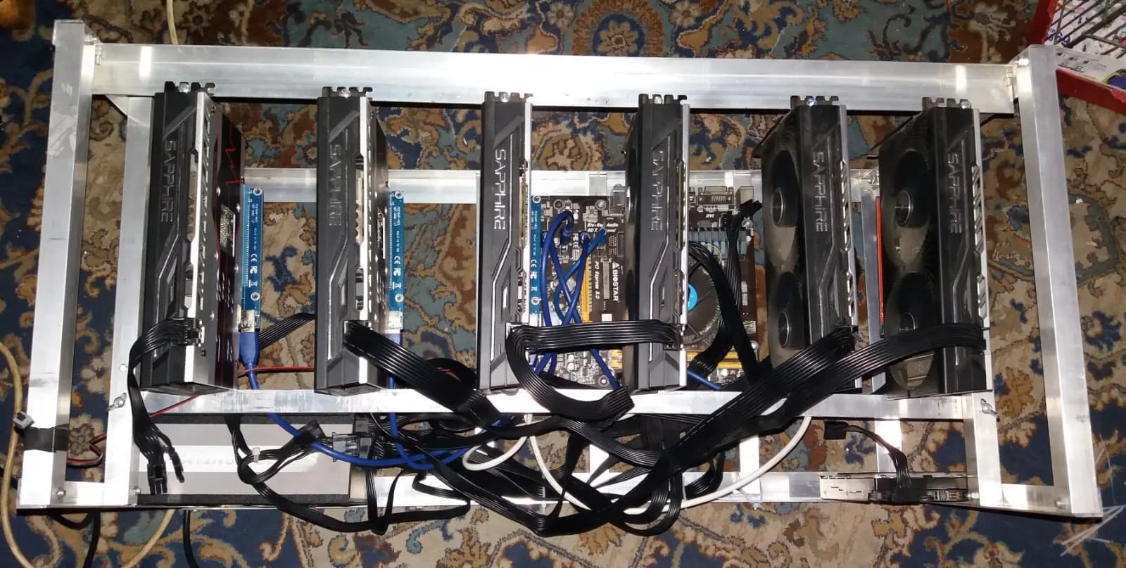 Vrhunski mining RIG - 6x Sapphire Pulse RX 580 8GB